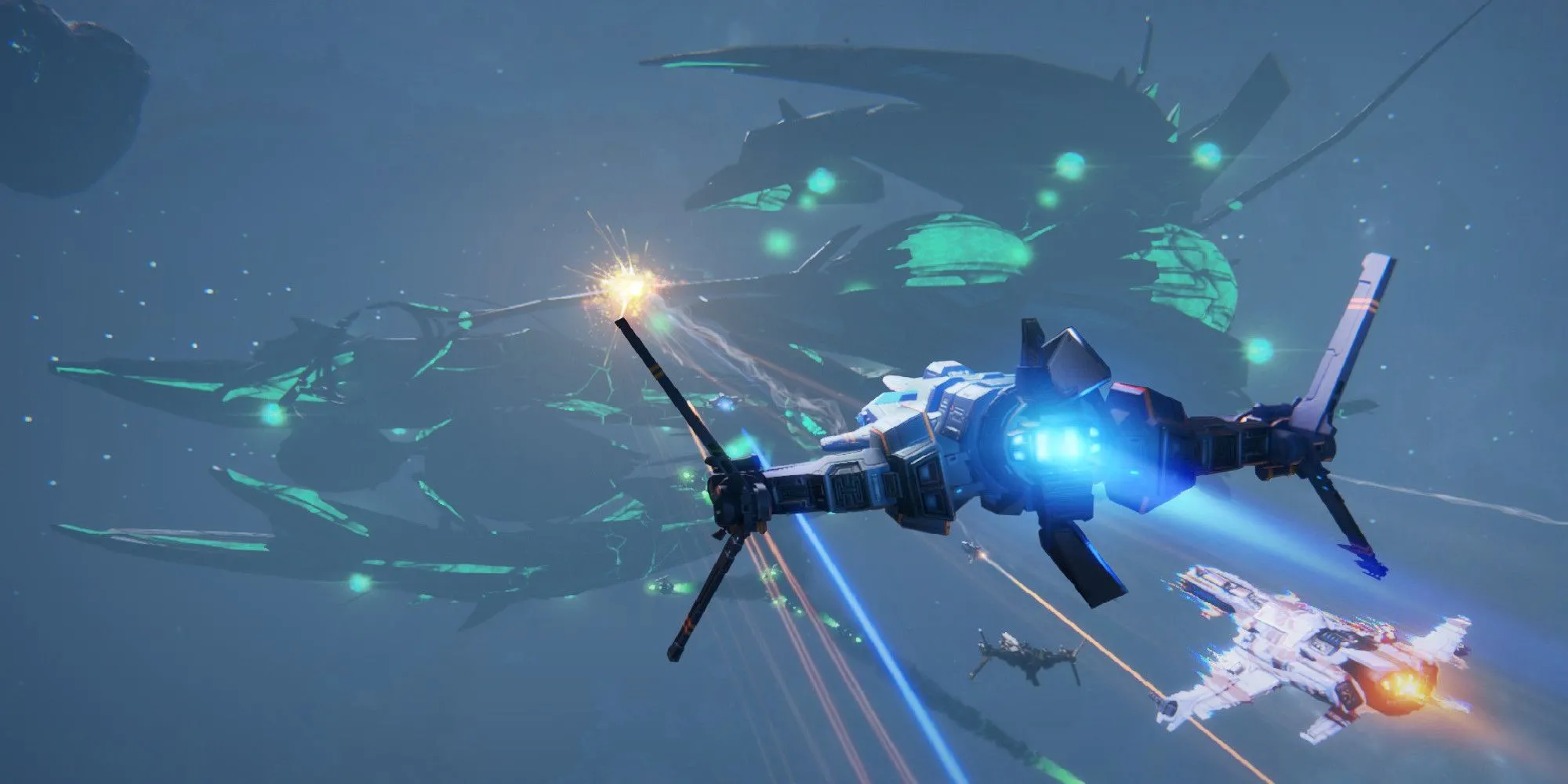 Tàu chiến đấu trong Star Conflict đối đầu với một tàu dreadnought khổng lồ.